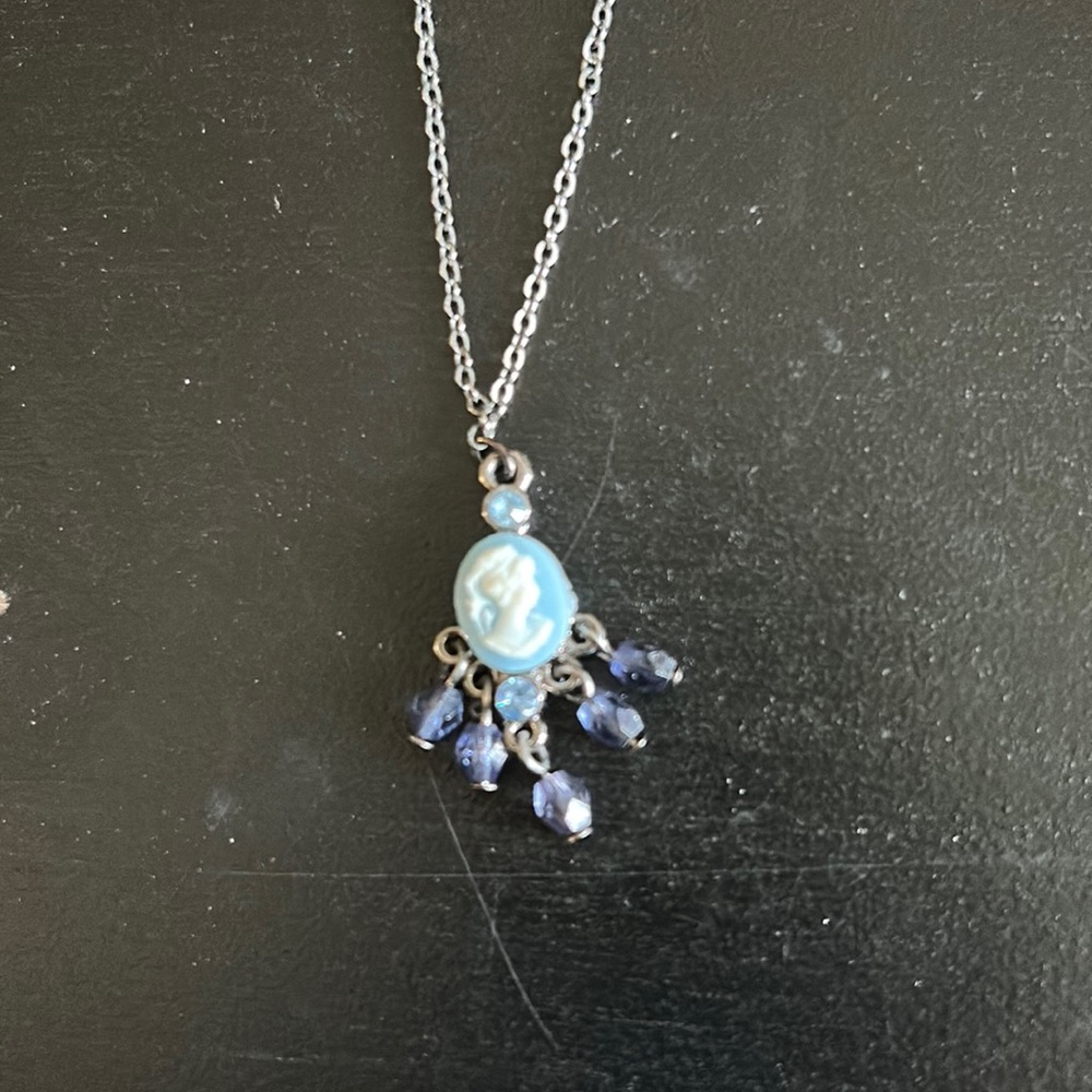 1928 brand necklace